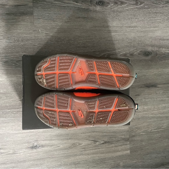 Nike KD “lifestyle” Size 10.5 - Picture 3 of 3